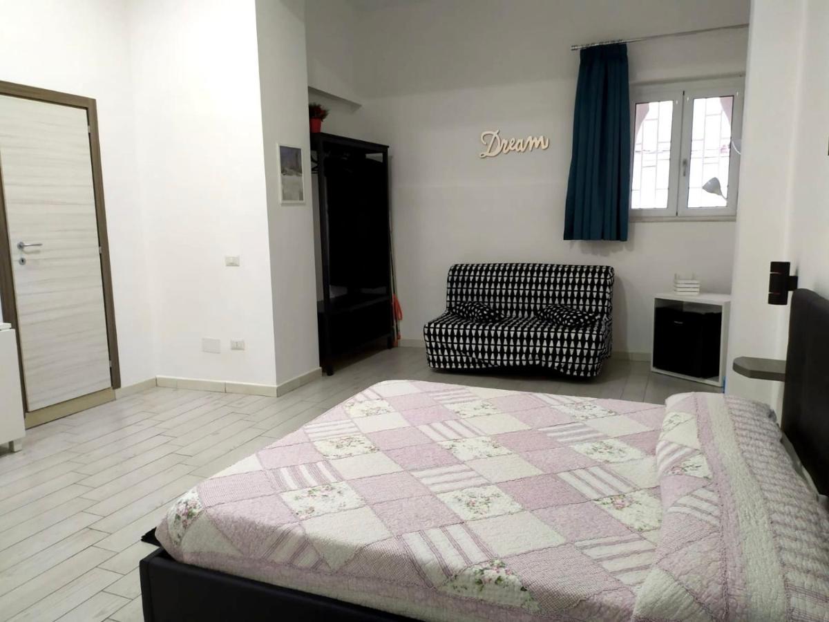 فندق Dora'S House نابولي المظهر الخارجي الصورة